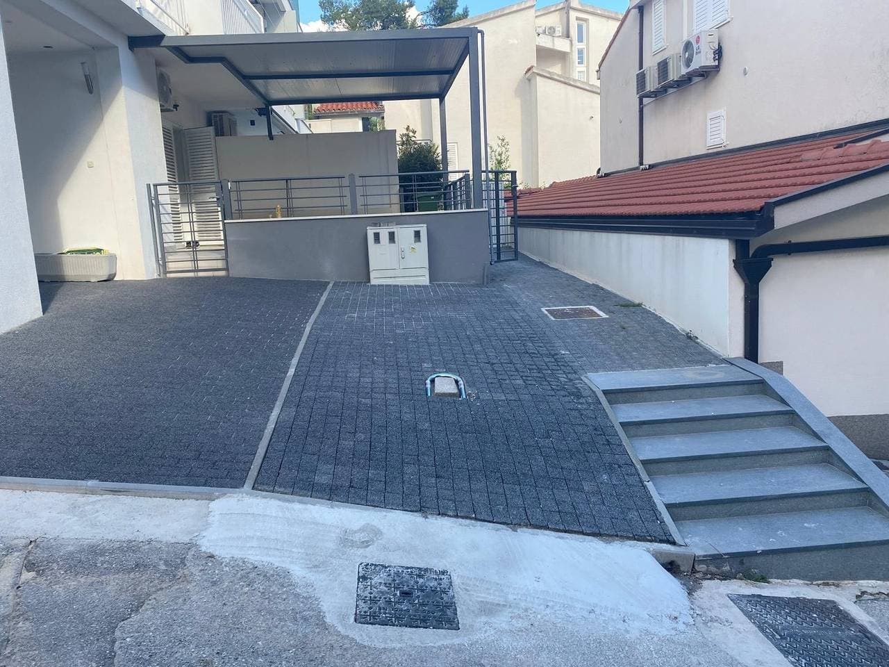 Foto 2 von 14: Studio Appartement mit Terrasse und Meerblick Brela (Makarska) As-25783-a