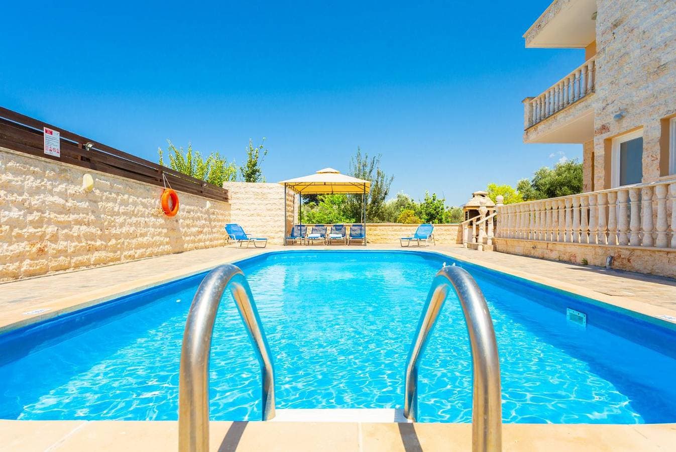 Foto 7 von 28: Villa für 7 Personen mit Garten