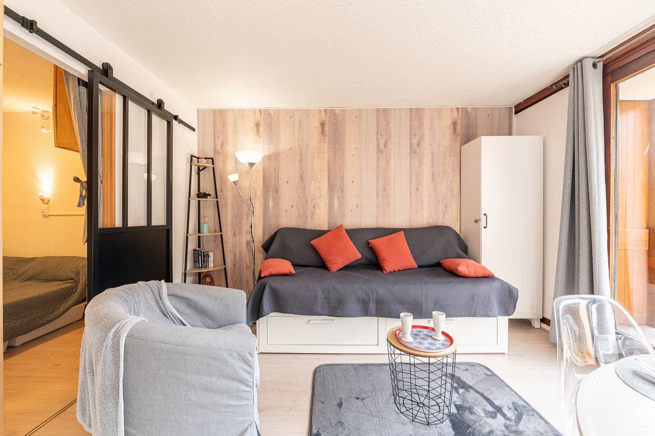 Foto 2 von 13: Ferienwohnung für 4 Personen mit Pool