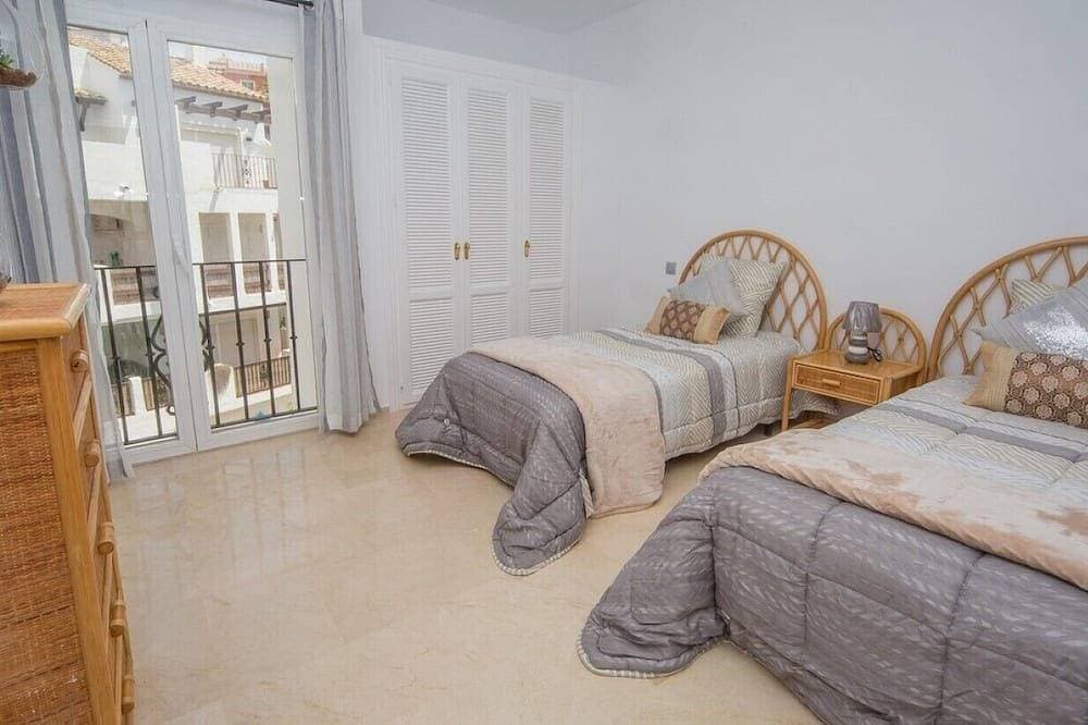 Foto 3 von 30: Modernes, renoviertes Apartment mit 2 Betten und 2 Bädern, hervorragendem Meer- und Golfblick