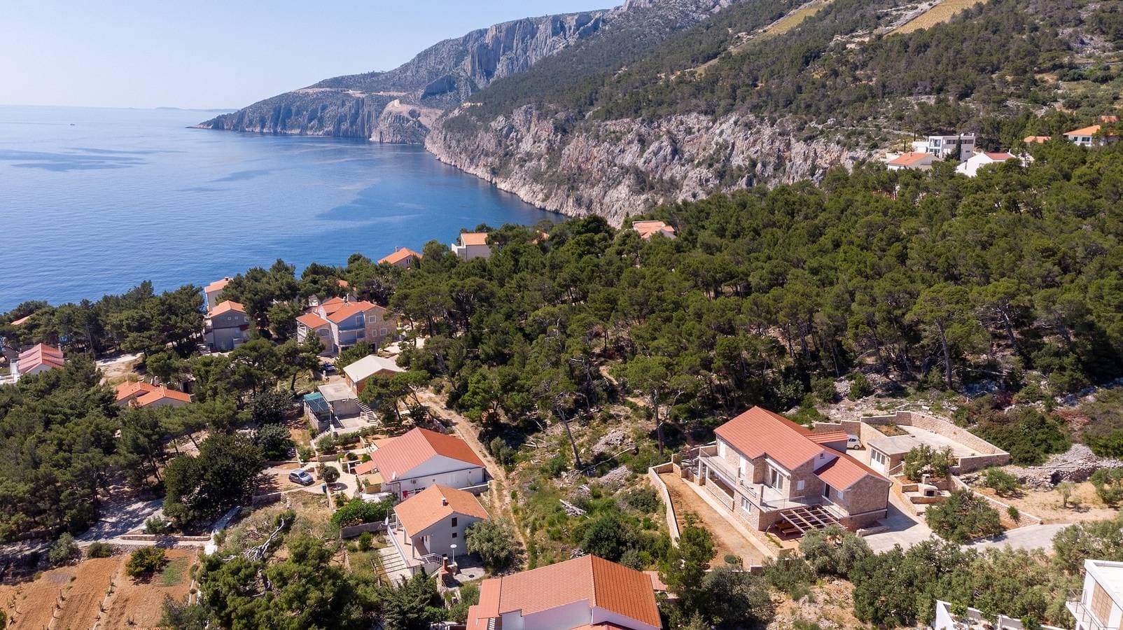 Foto 2 von 30: 1-Zimmer-Ferienwohnung mit Terrasse und Meerblick Sveta Nedilja, Hvar -a