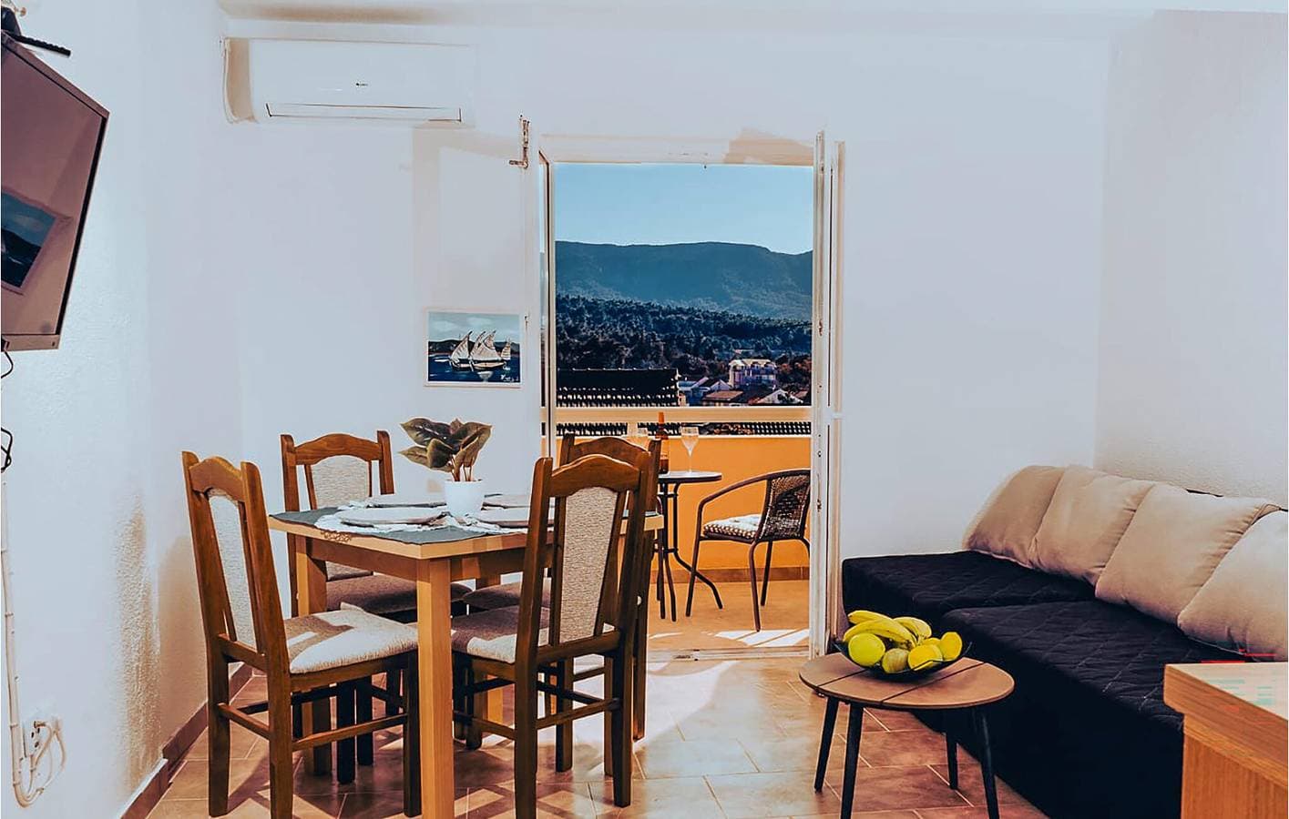 Foto 6 von 20: Gemütliche Ferienwohnung mit Meerblick, Terrasse und Parkplatz, 800 m vom Strand entfernt