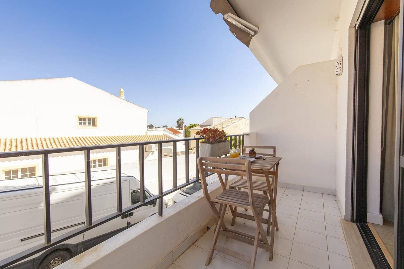 Foto 7 von 20: Ferienwohnung für 4 Personen mit Balkon