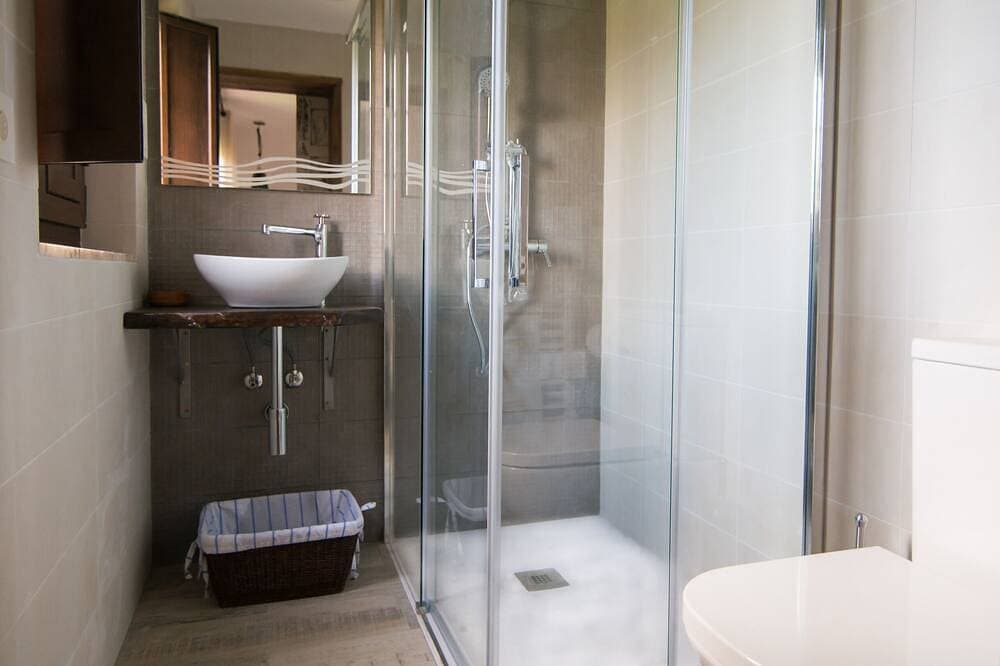 Foto 10 von 27: Charmantes neu renoviertes Landhaus mit viel Land zur exklusiven Nutzung