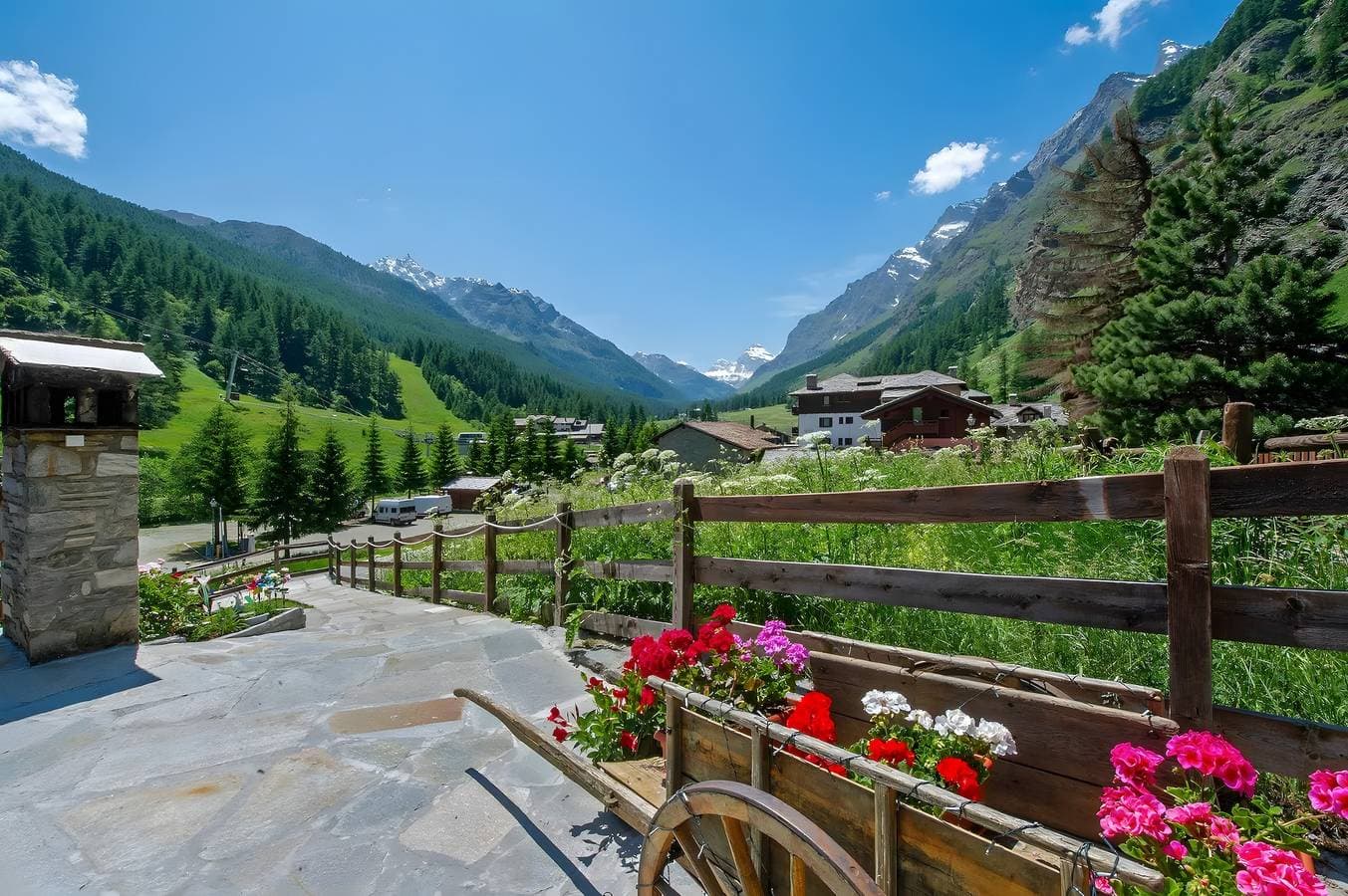 Foto 6 von 50: Zimmer '6' mit gemeinsamer Terrasse, gemeinsamem Garten und Wi-Fi