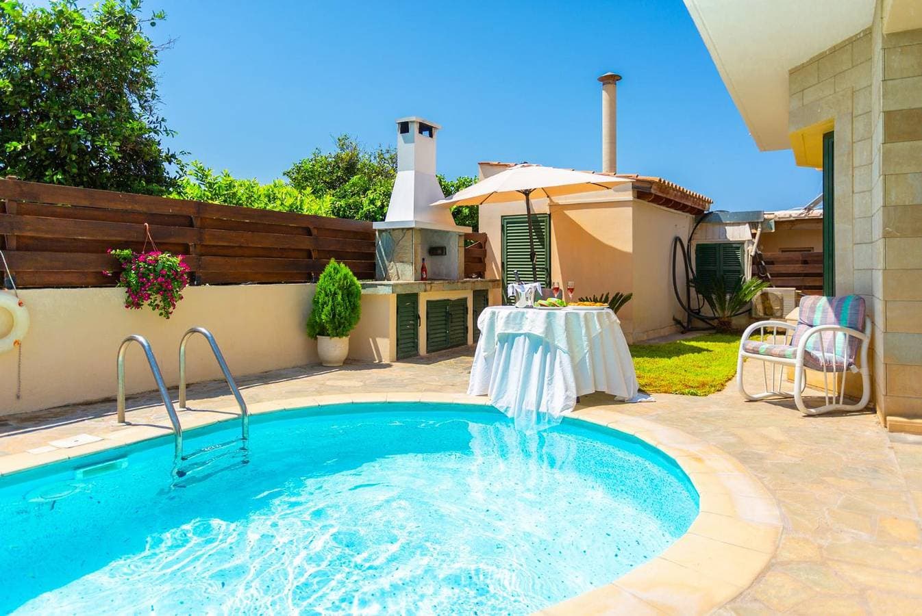 Foto 10 von 50: Villa für 7 Personen mit Garten