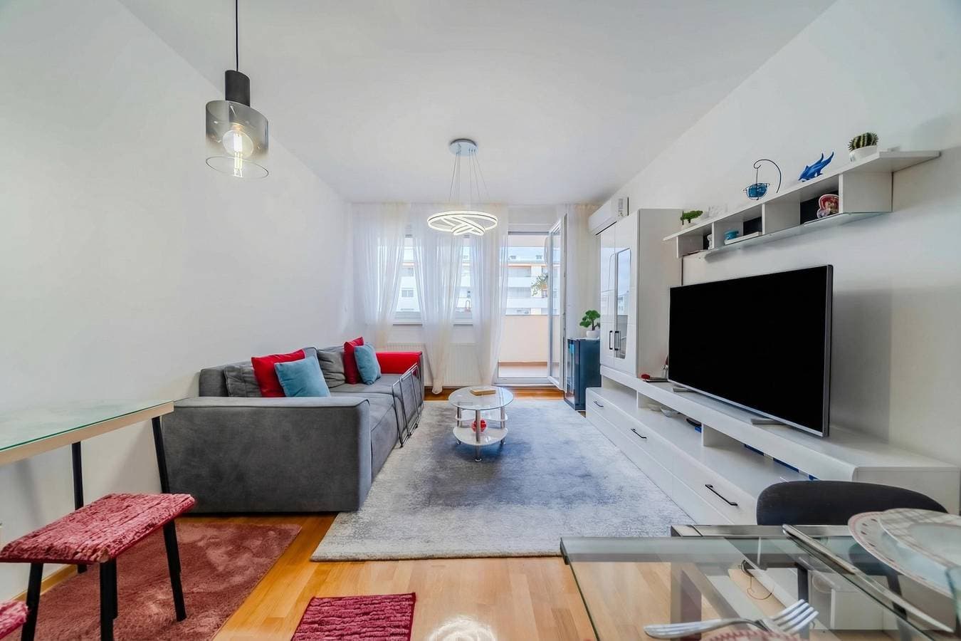 Apartment Saga With Terrace And Parking 1