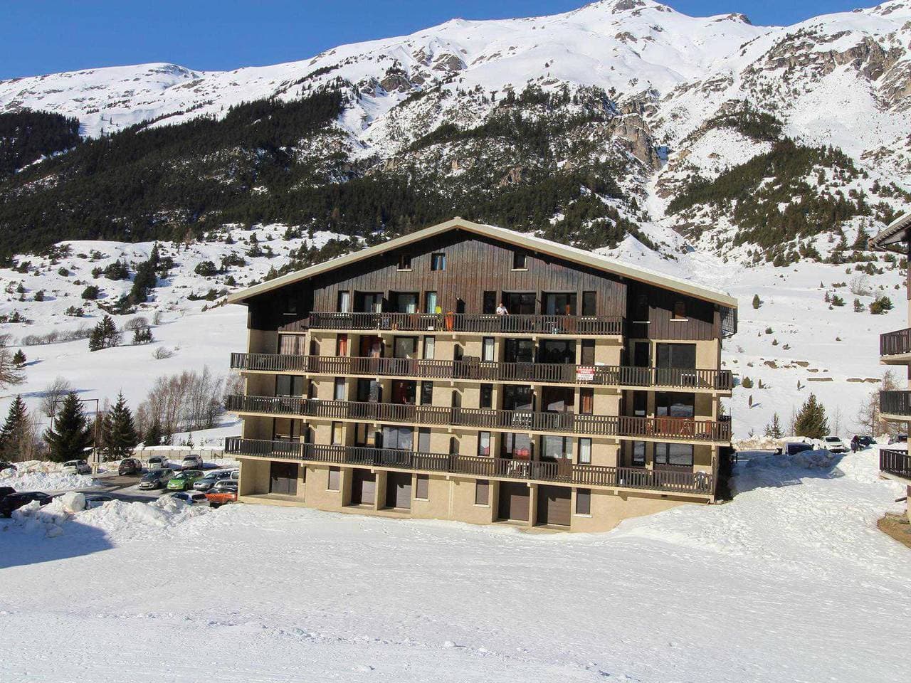Foto 8 von 10: Gemütliches Studio auf den Skipisten, südseitiger Balkon, nahe Esf und Einkaufsmöglichkeiten