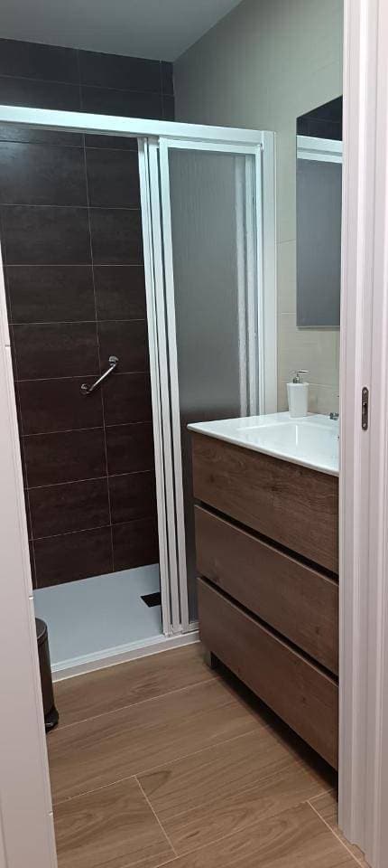 Foto 13 von 32: Three-Bedroom House