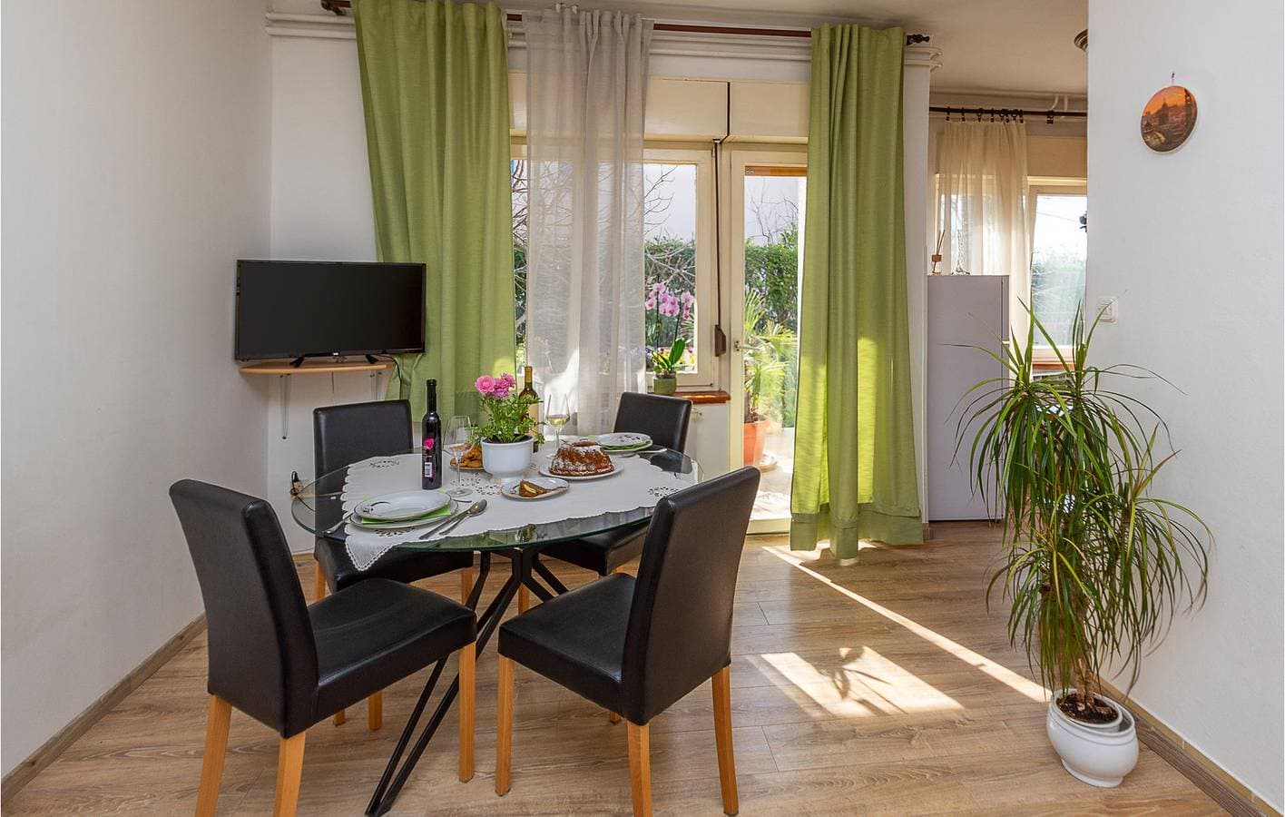 Foto 7 von 32: Charmante Ferienwohnung mit Terrasse in Vodnjan, 600 m vom Stadtzentrum entfernt