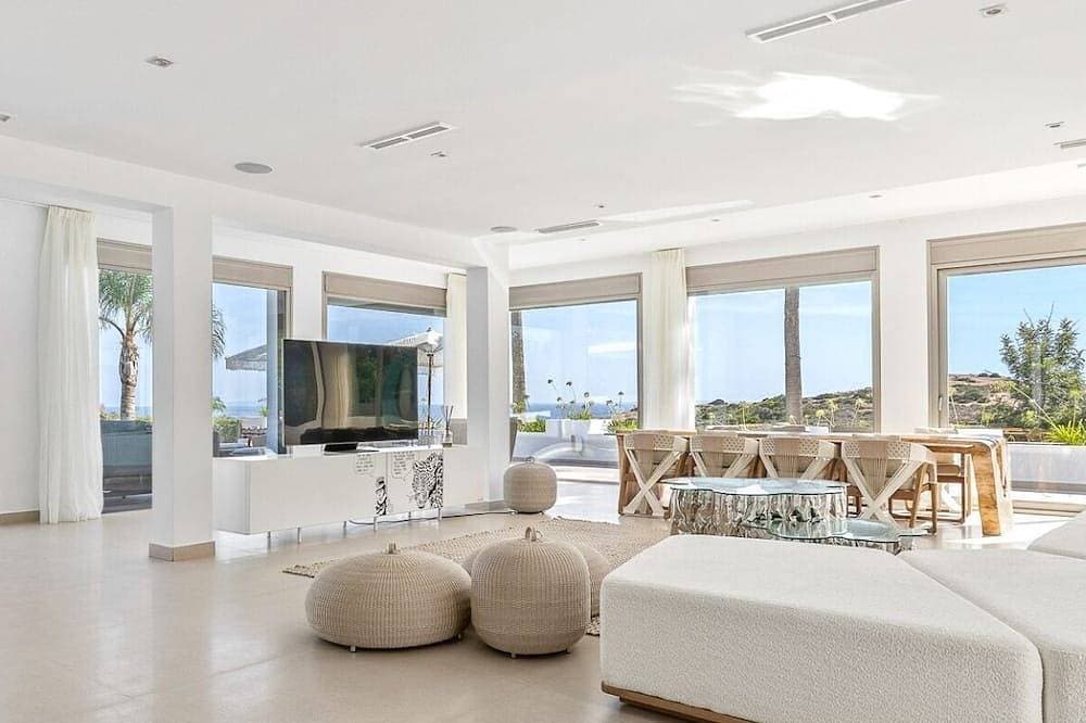 Foto 2 von 30: Villa Primera Lina de Mar, Vista Espectacular a un Paso de Ibiza!