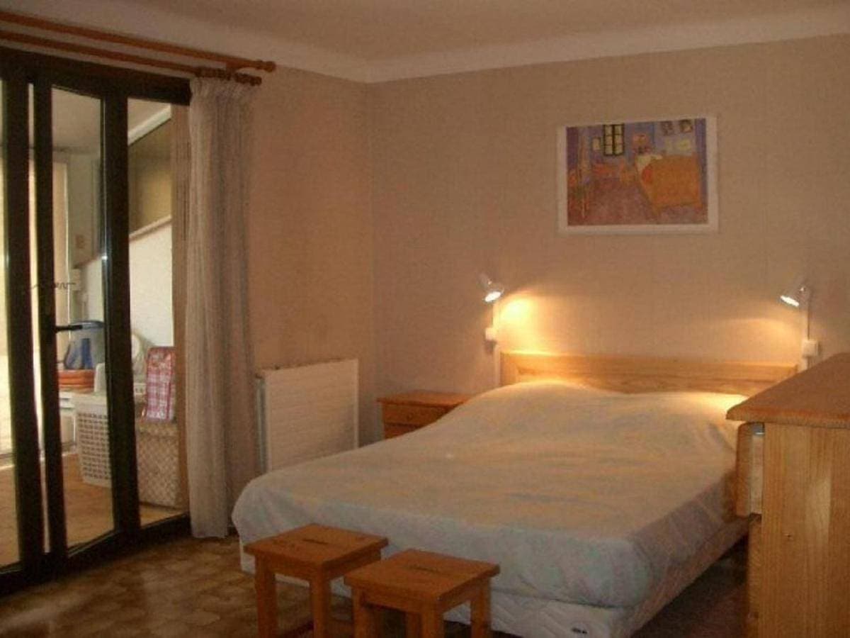 Foto 2 von 5: One-Bedroom Apartment