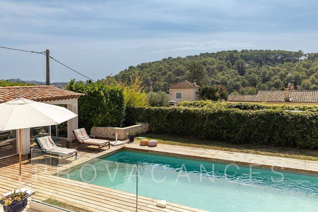 Foto 6 von 41: Ferienhaus mit Pool wenige Minuten zu Fuß von La Colle-sur-Loup