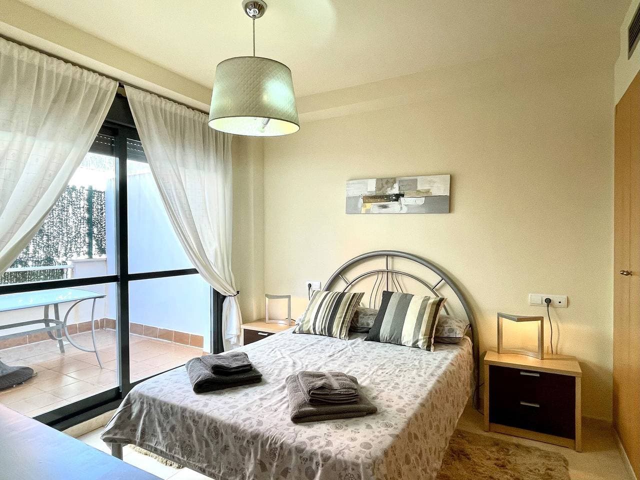 Foto 3 von 41: Wohnung nahe Strand mit Pools und Whirlpool