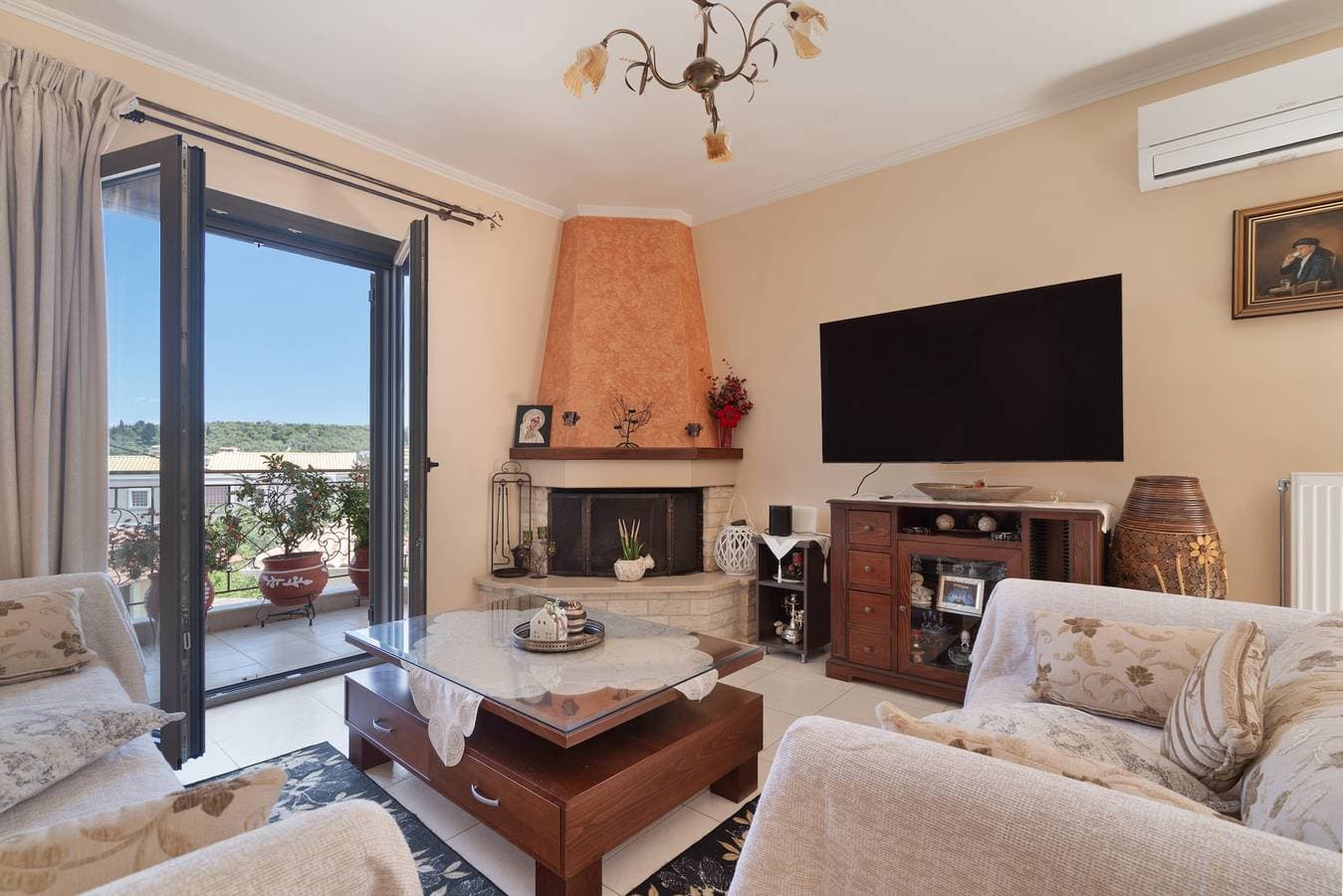 Foto 3 von 26: Ferienwohnung 'Lakis 1' mit Meerblick, Wi-Fi und Klimaanlage