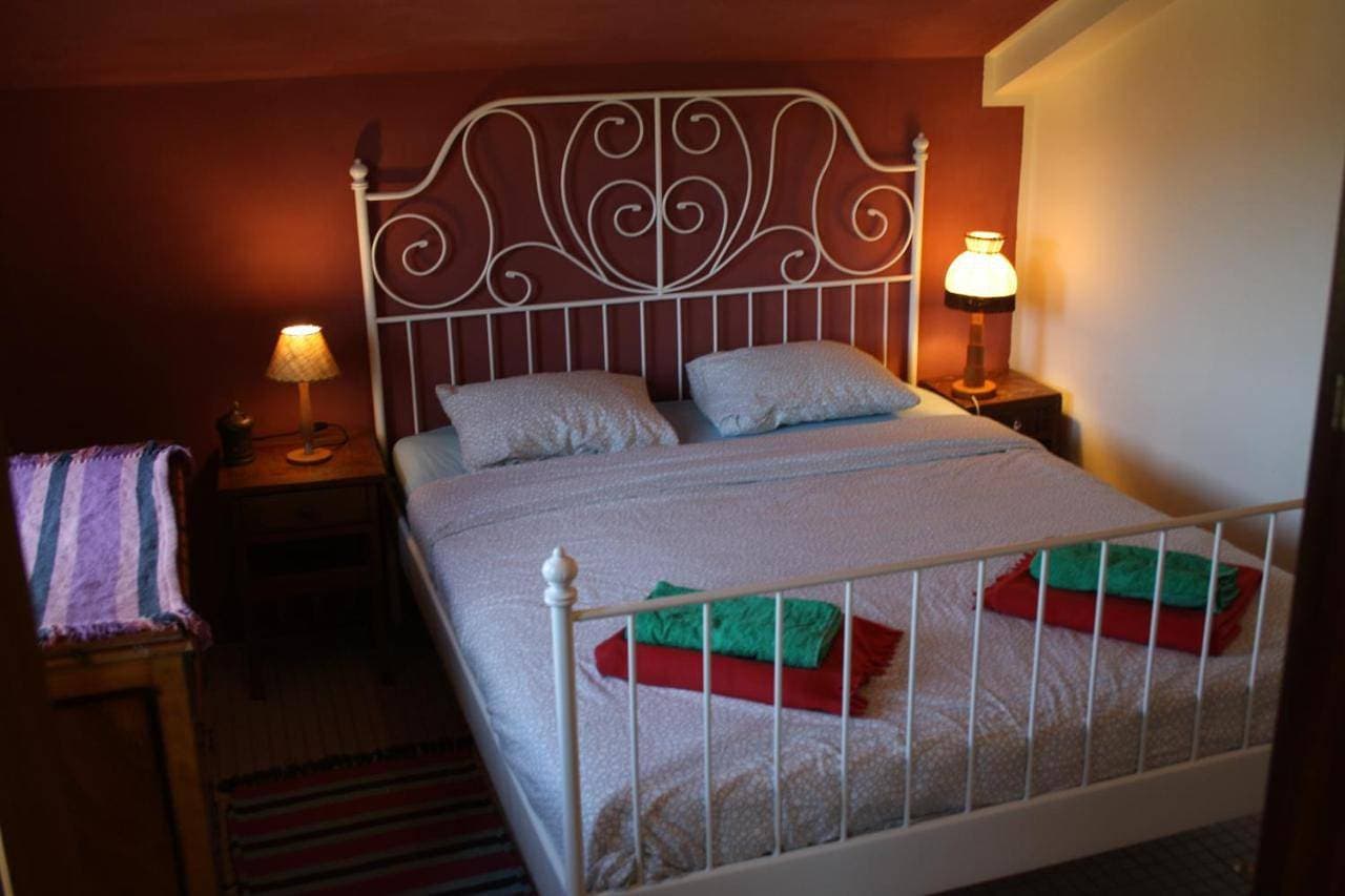 Foto 7 von 12: Double Room with Shared Bathroom