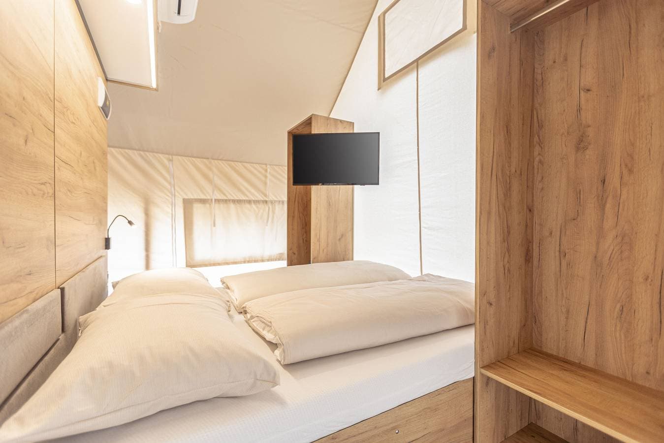 Foto 3 von 25: Luxus Zelt Safari für 4 Personen