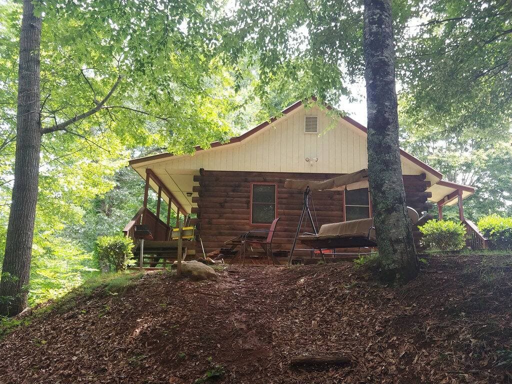 Foto 11 von 43: Das Appaloosa Cabins liegt nur wenige Minuten vom Harris Casino und der Innenstadt von Cherokee entfernt.