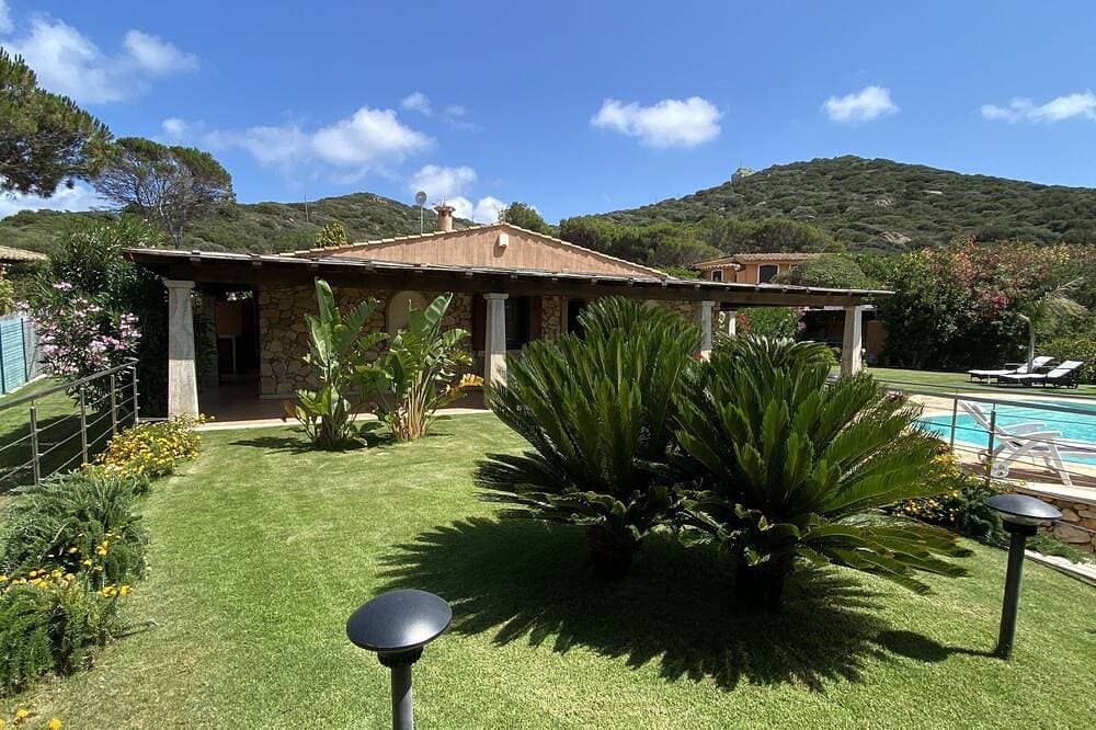 Foto 5 von 30: Villasimius Sardinien, Villa mit Pool 150 Meter vom Meer entfernt in Cala Caterina