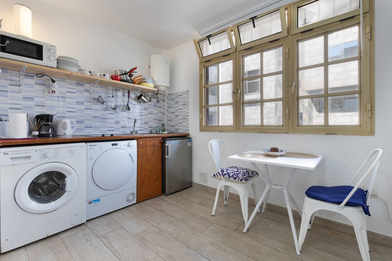 Foto 4 von 24: Ferienwohnung 'Central Bright Studio'