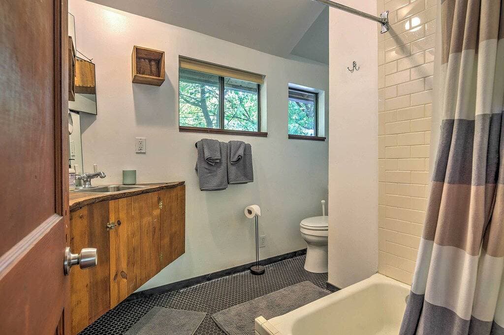 Foto 3 von 24: Schicker Studio Bungalow in der trendigen Gegend von East Austin!