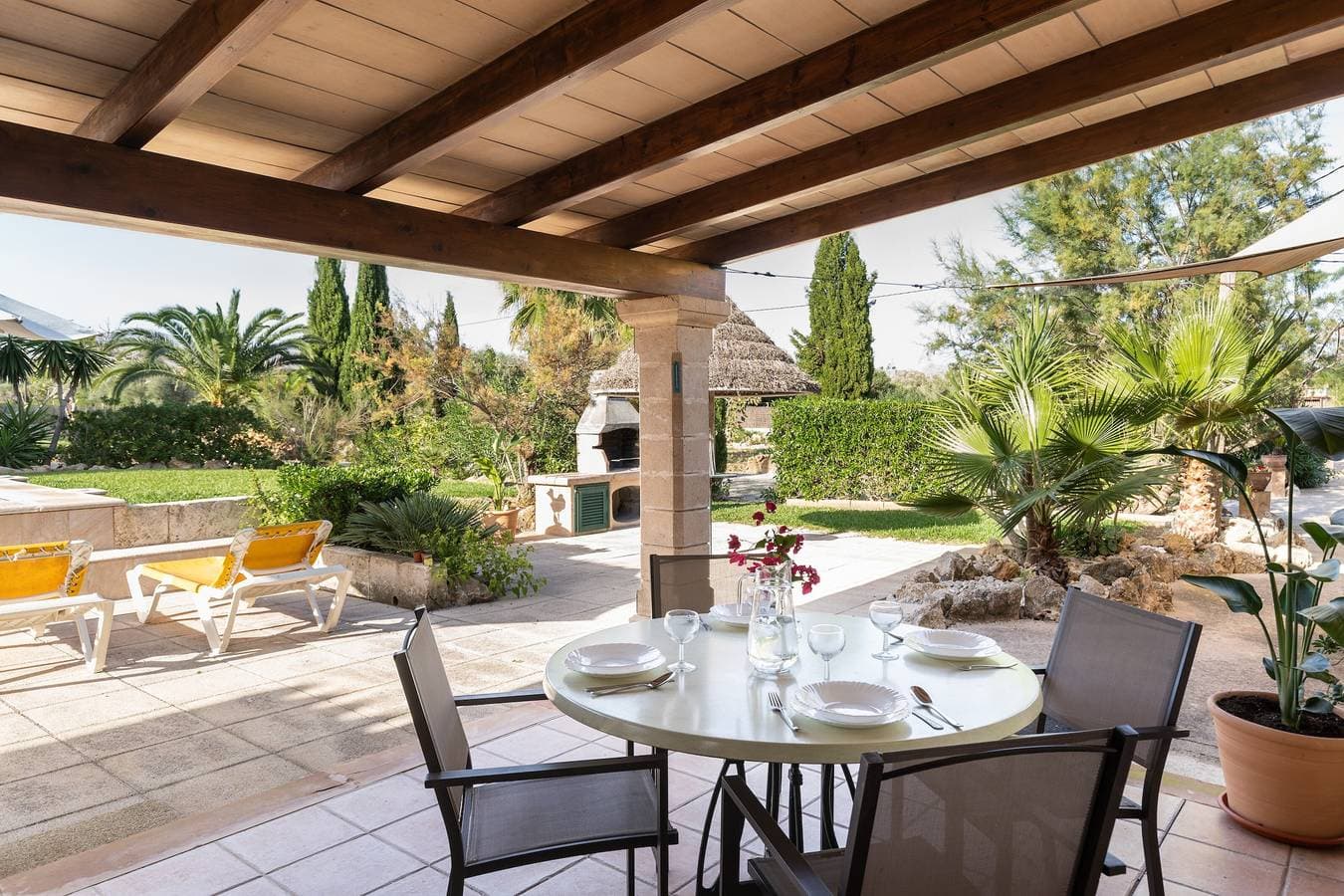 Foto 4 von 25: Villa Can Tomas mit Bergblick, Garten, Pool und WLAN