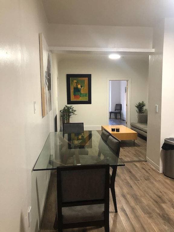 Foto 12 von 13: Entspanntes und geräumiges 2-Zimmer-Apartment mit Patio