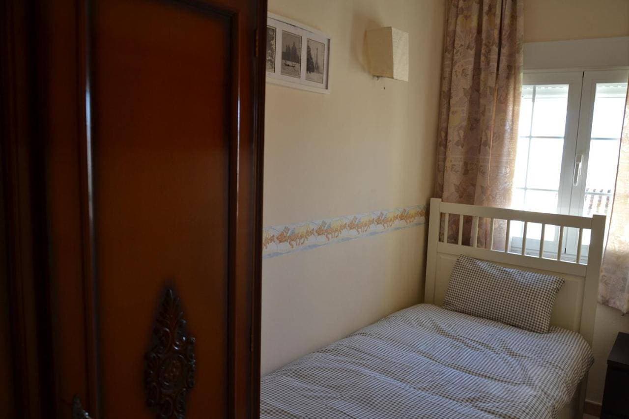 Foto 10 von 32: Three-Bedroom Townhouse