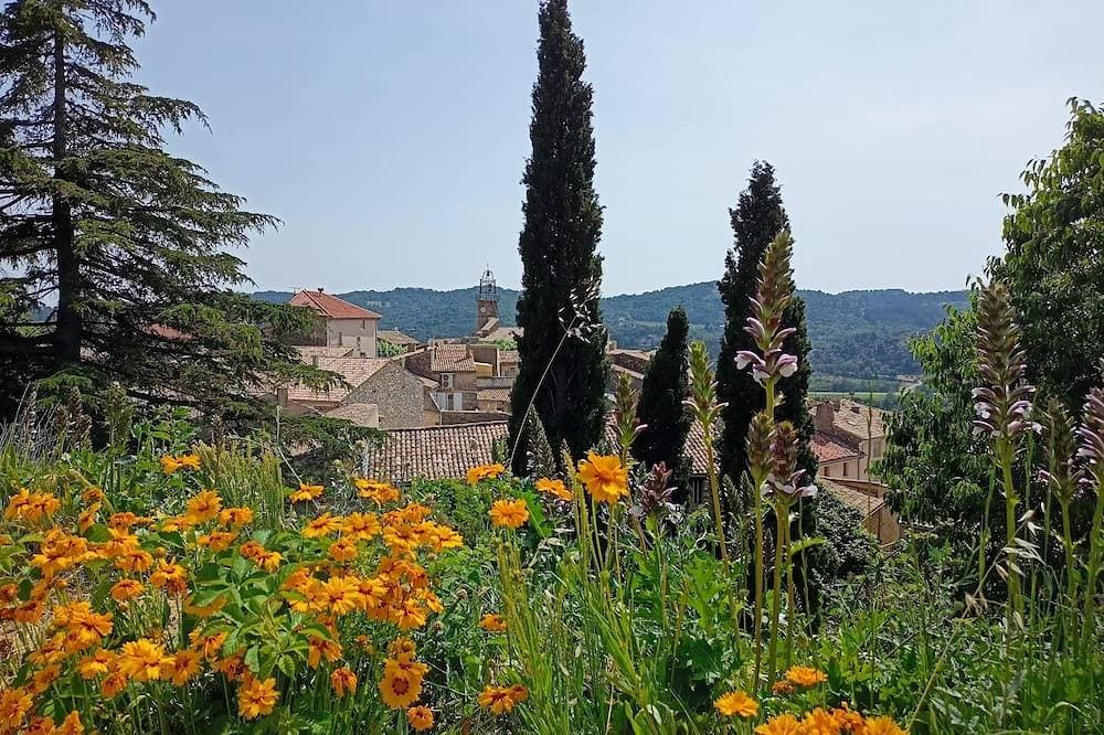 Foto 13 von 25: Wunderschön restauriertes provenzalisches Dorfhaus mit privater Südterrasse.