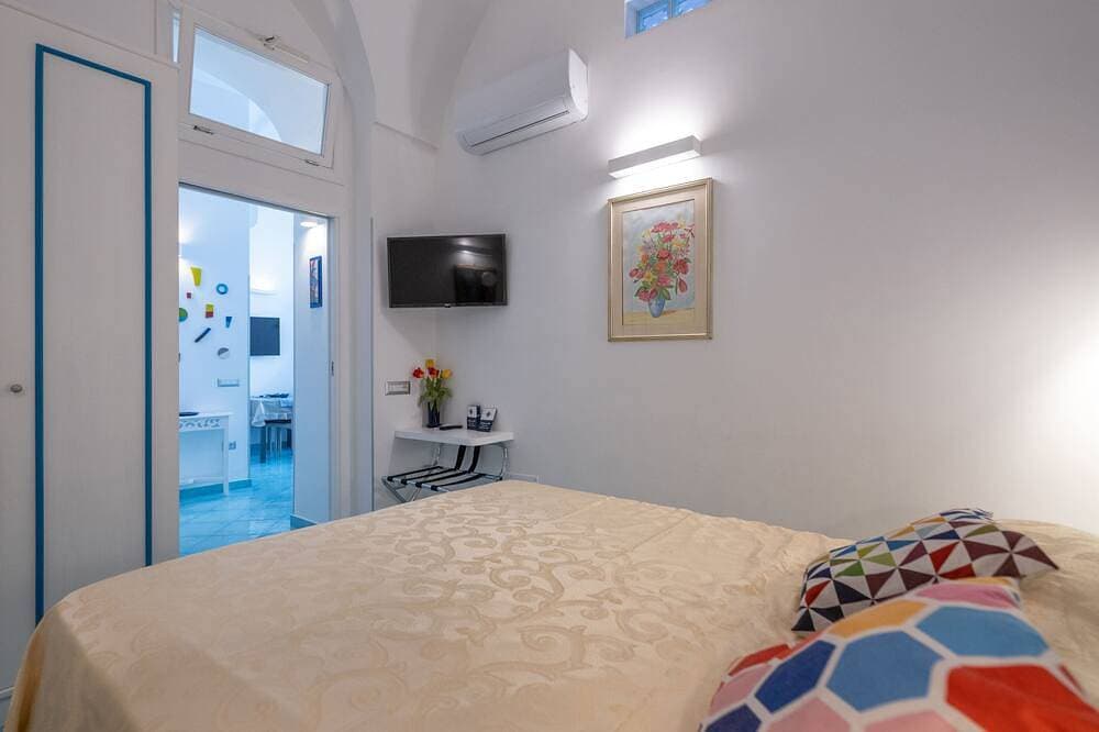 Foto 13 von 30: Grecale: atemberaubende Meerblick-Wohnung mit Patio - bis zu 5 Gäste