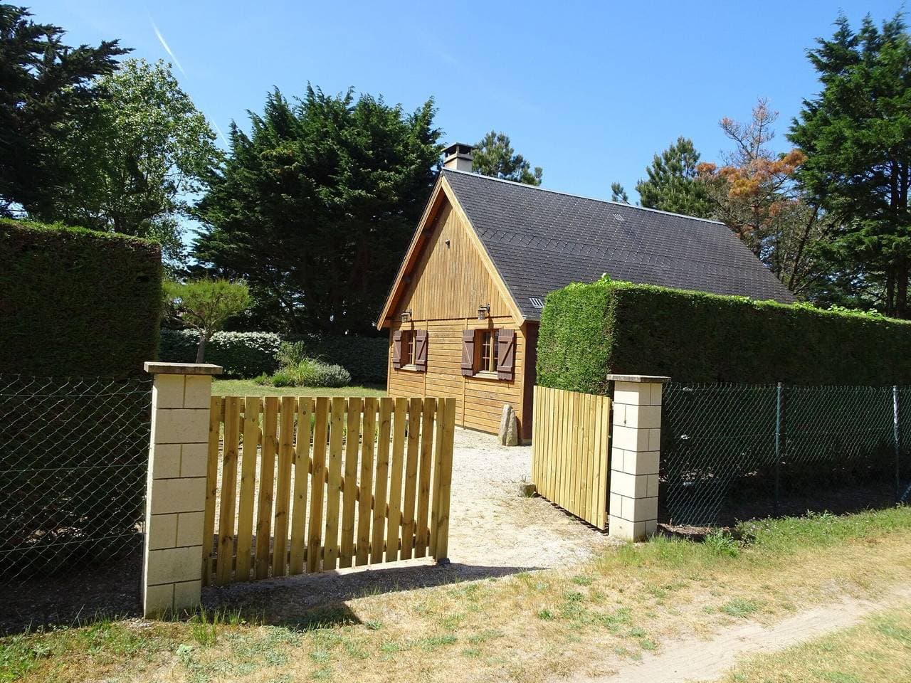 Holzhaus am Strand bei Barneville 1