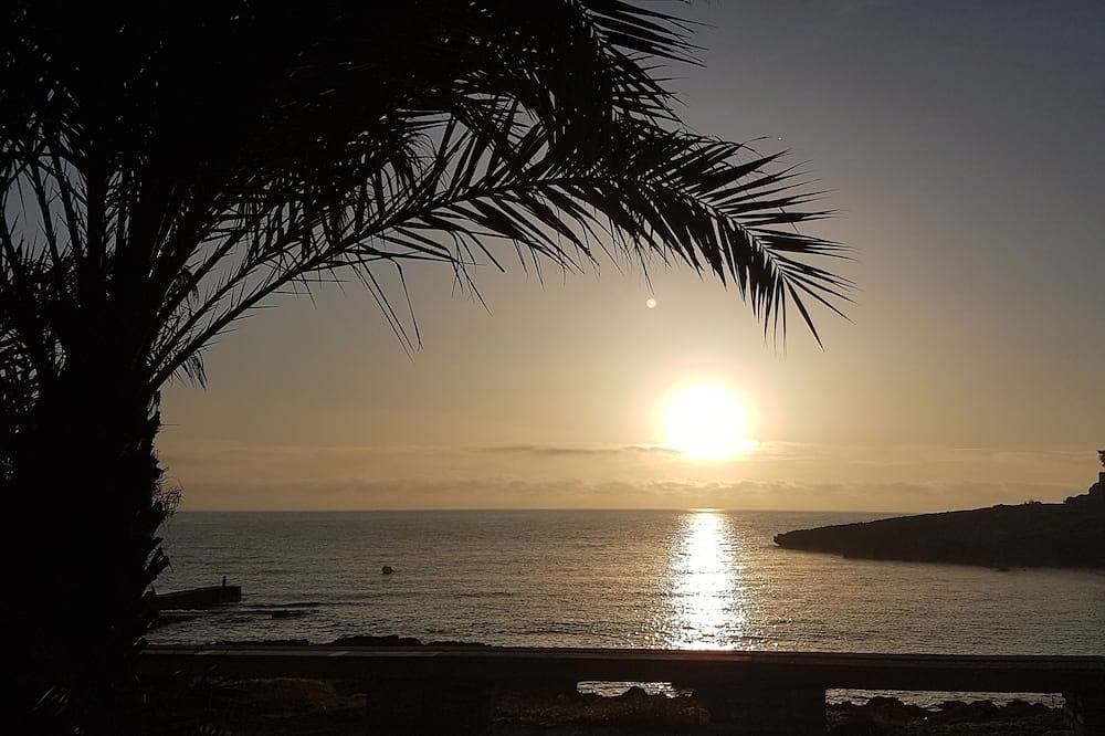 Foto 9 von 21: Close to the beach, in a large house, independent apartment with terrace.