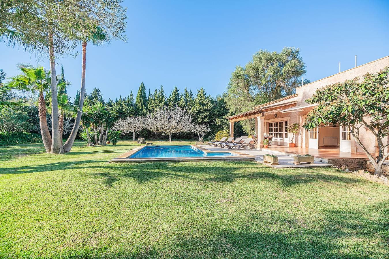 Foto 4 von 26: Villa Manyani