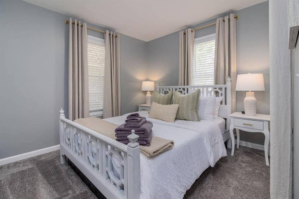 New! 3BR I 2BA Home in the Vibrant City of Hazel Park 1