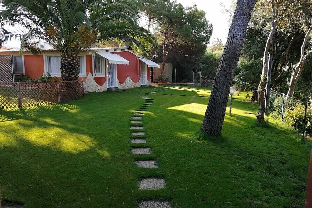 Beachfront Villa 1