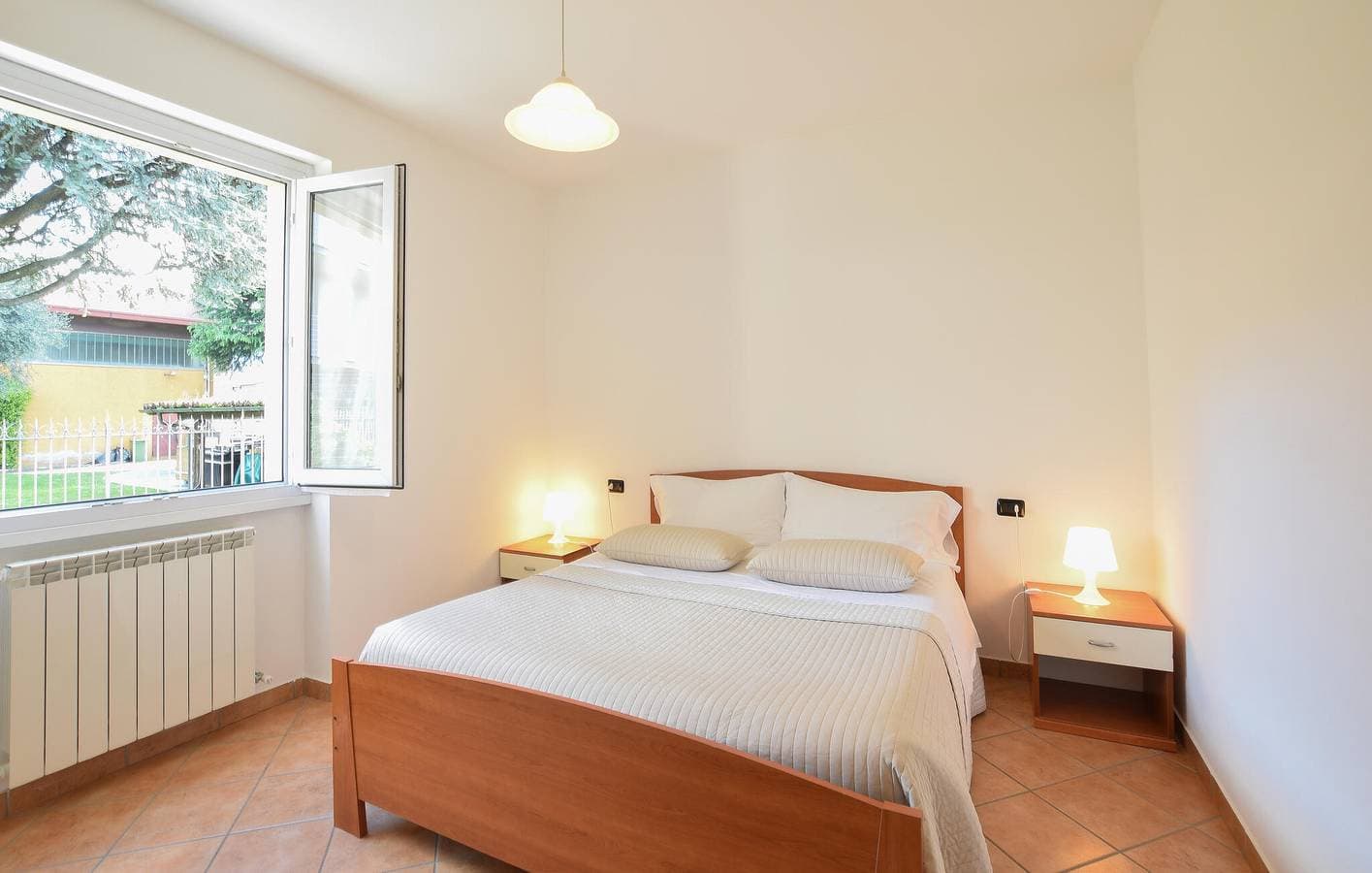 Foto 7 von 21: Modernes Apartment mit Pool & WiFi in der Nähe von Arbosto