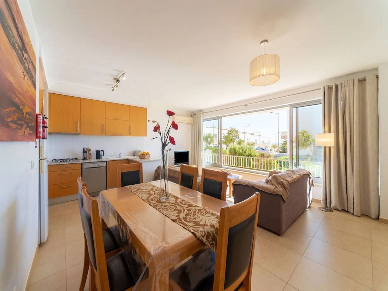 Foto 3 von 37: Ferienhaus für 4 Personen mit Pool