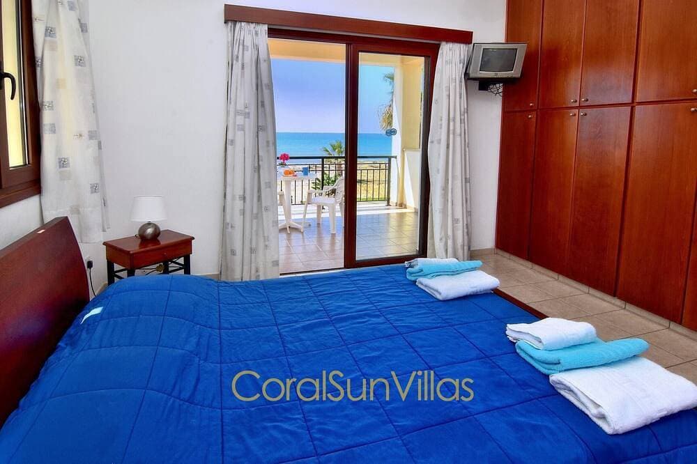 Foto 5 von 30: Direkt zum Sandstrand (30 m), beeindruckende Villa, außergewöhnliche Aussicht, Privatsphäre