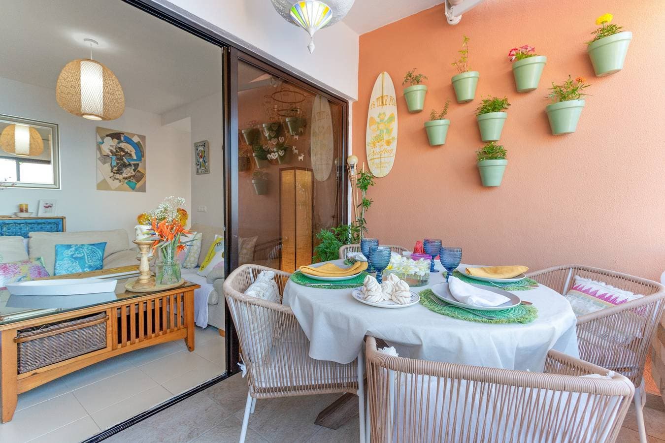 Foto 3 von 37: Ferienhaus "Mouna's House" mit Meerblick, Gemeinschaftspool und WLAN
