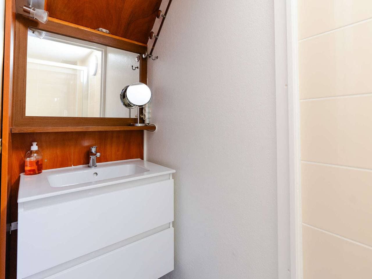 Foto 10 von 16: Klimatisiertes Studio-Maisonette mit Pool, WLAN und Parkplatz in ruhiger Lage