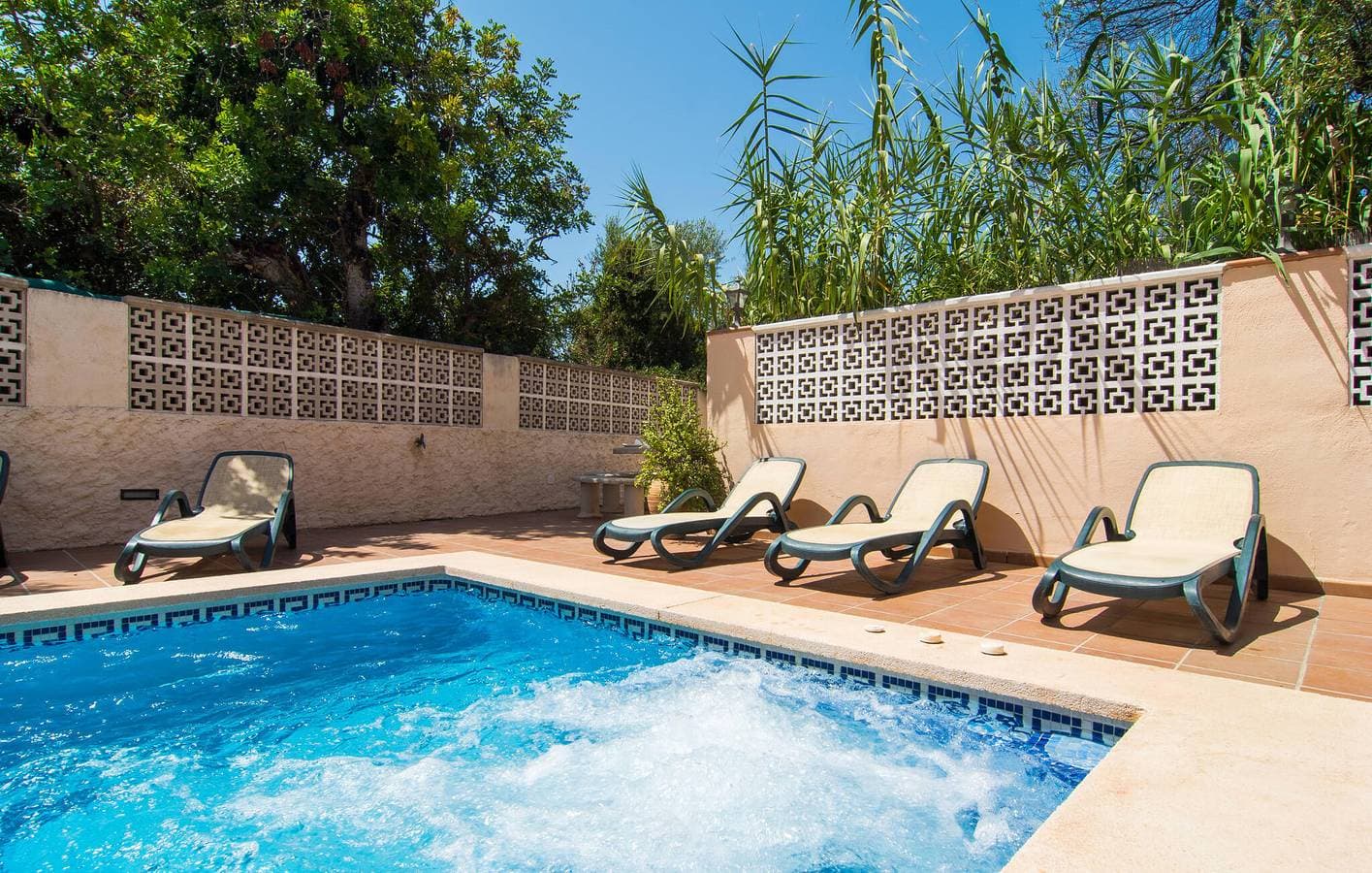 Foto 6 von 49: Sonnige Wohnung mit Terrasse und Pool, 1,5 km zum Strand