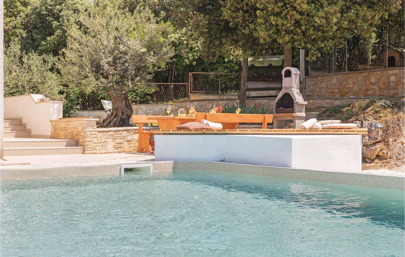 Foto 7 von 29: Reizende 1-Zimmer-Wohnung mit Pool, Terrasse und WLAN in der Nähe des Strandes von Havajka