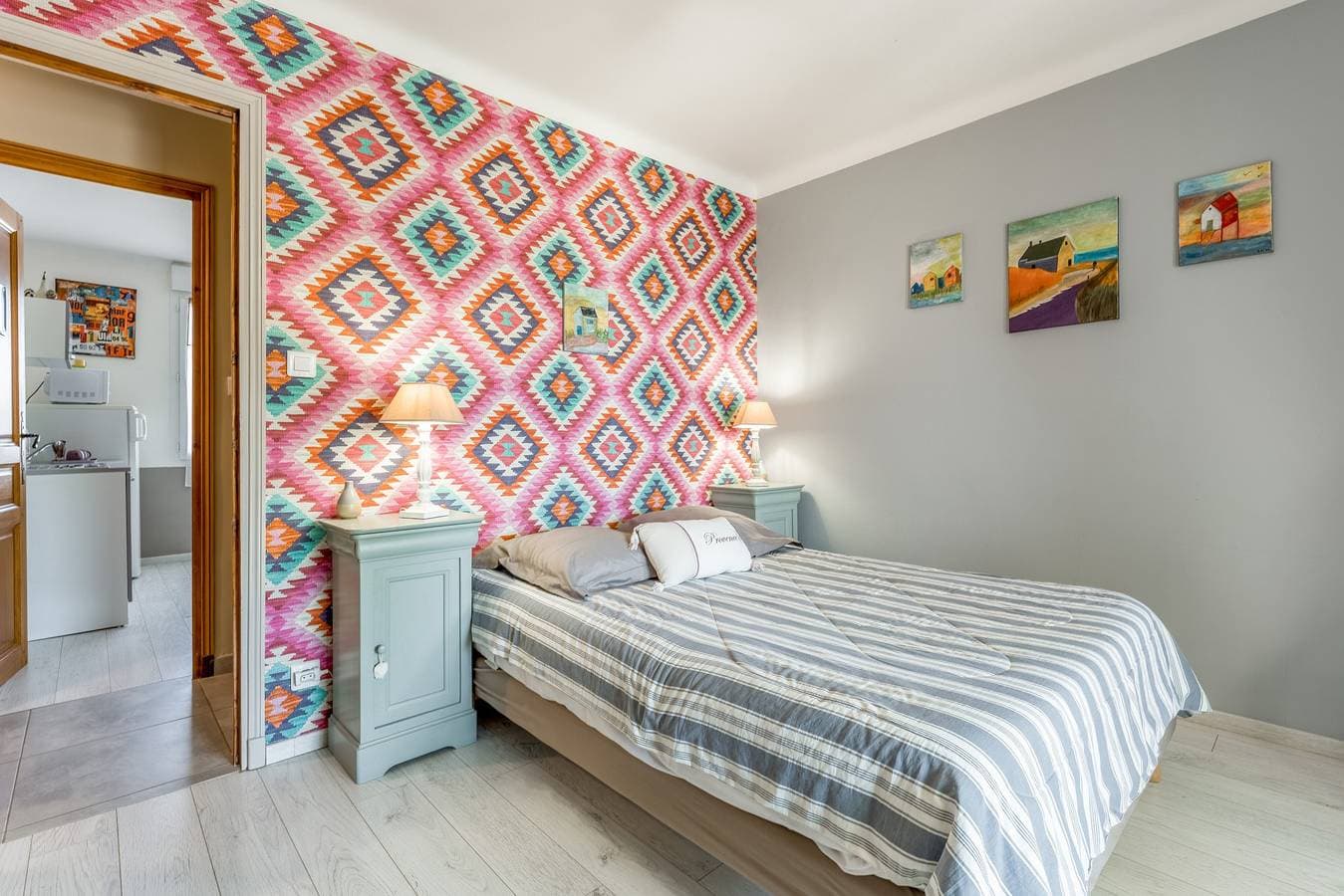 Foto 13 von 25: Bed & Breakfast 'Fleur De Garance' mit Gemeinschaftspool, privater Terrasse und WLAN