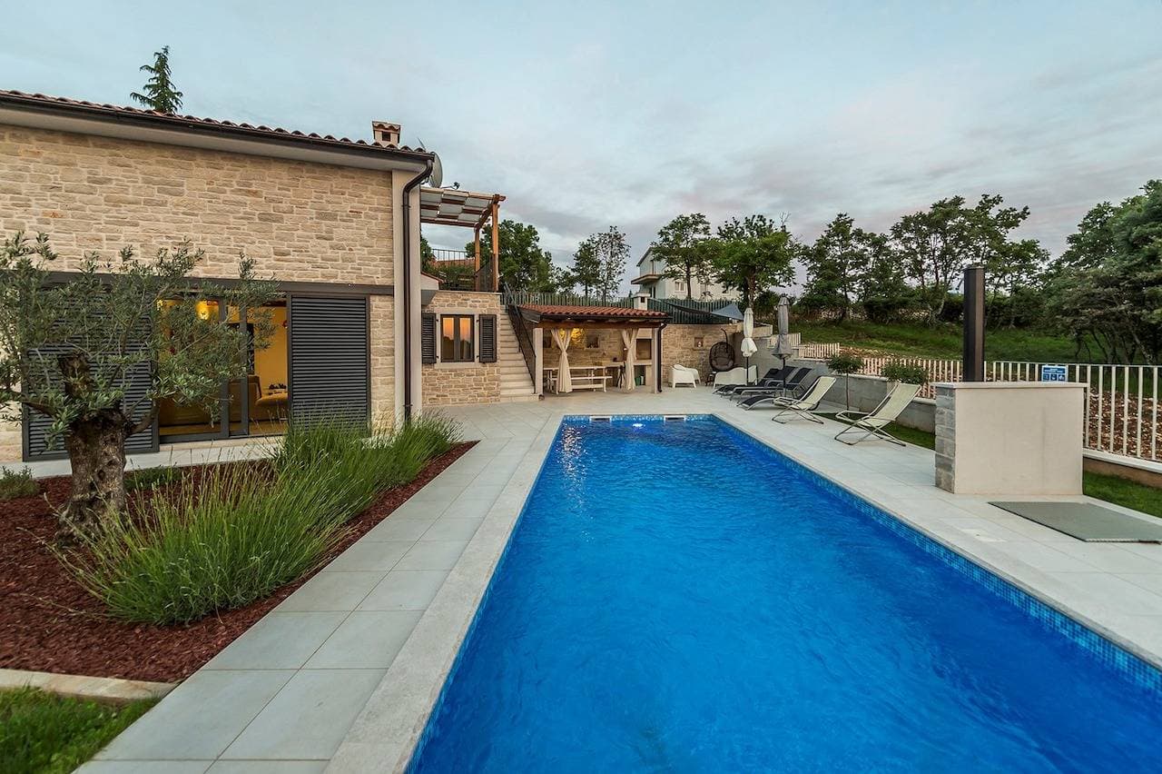 Moderne Villa Sol Anima mit privatem Pool 1
