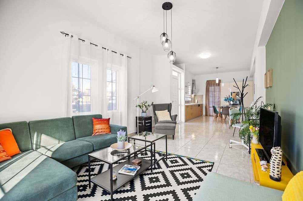 Foto 12 von 30: Stellaris Luxury Peaceful Apt 5 Minuten zu Fuß zum Strand von Kalamaki und 5 km nach Chania