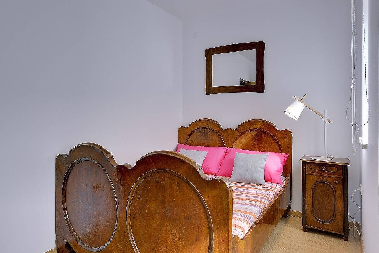 Foto 11 von 21: Neu renovierte Ferienwohnung mit Klima, WLAN, Waschmaschine, Tischfußball, Grill, Fahrräder und einem Kinderspielplatz