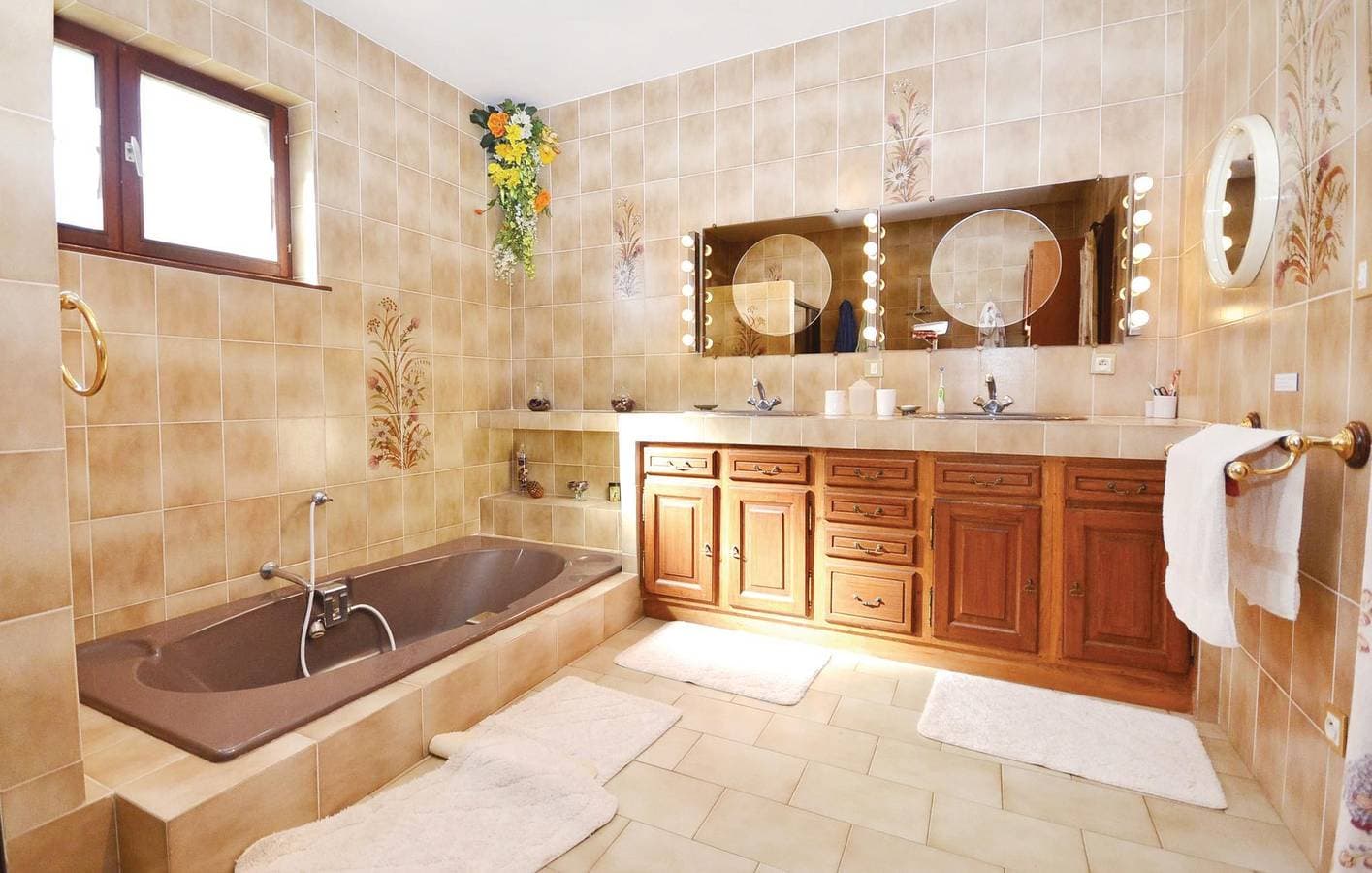 Foto 10 von 40: Aubignan Wohnung mit Pool & Parkplatz