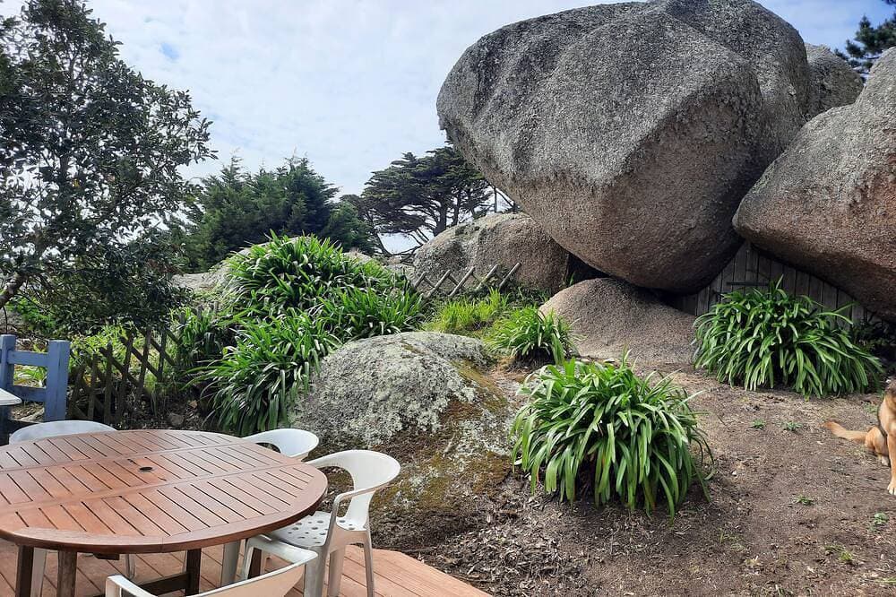 Foto 11 von 11: Fischerhaus, eingebettet in die Felsen von Trégastel, Côte de Granit Rose