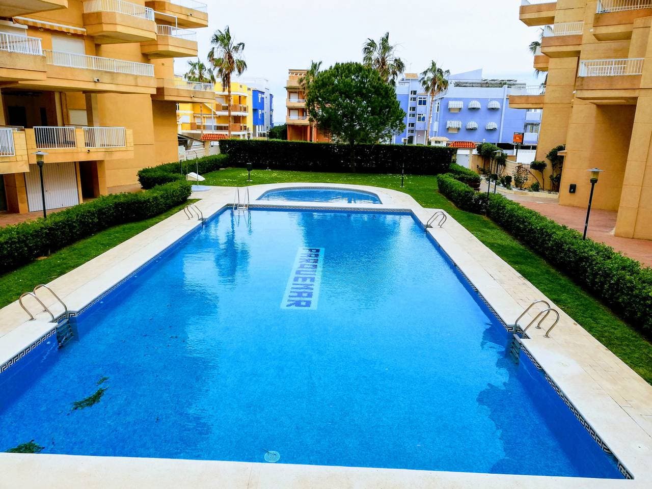 Foto 4 von 19: Familienapartment 3 Schlafzimmer, Pool, 65m vom Strand