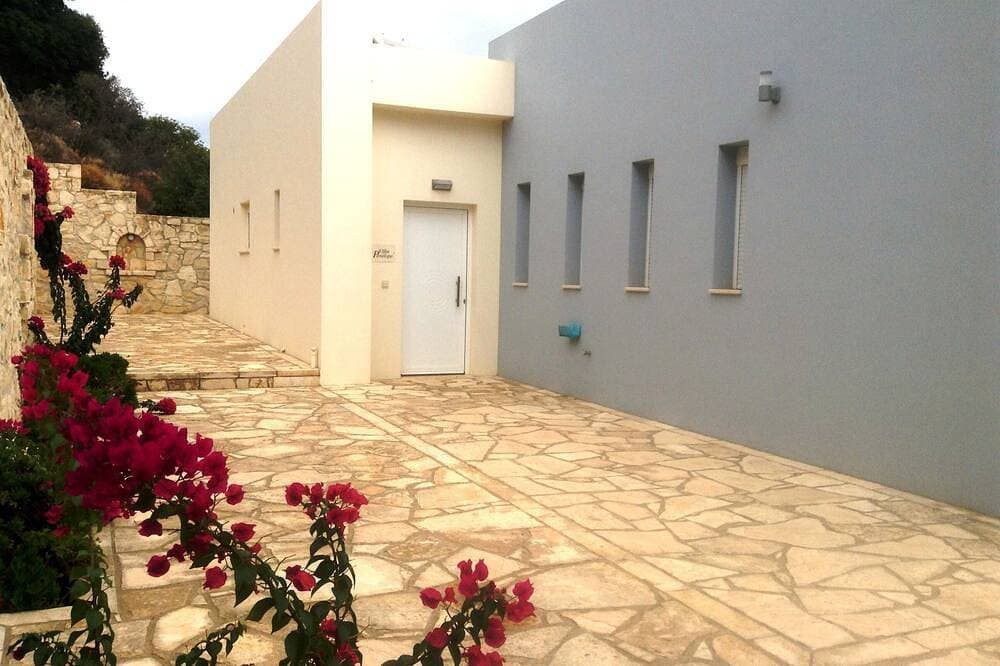Foto 9 von 30: Schöne Villa für 1 bis 4 Personen, Meer- und Bergblick, privater Pool